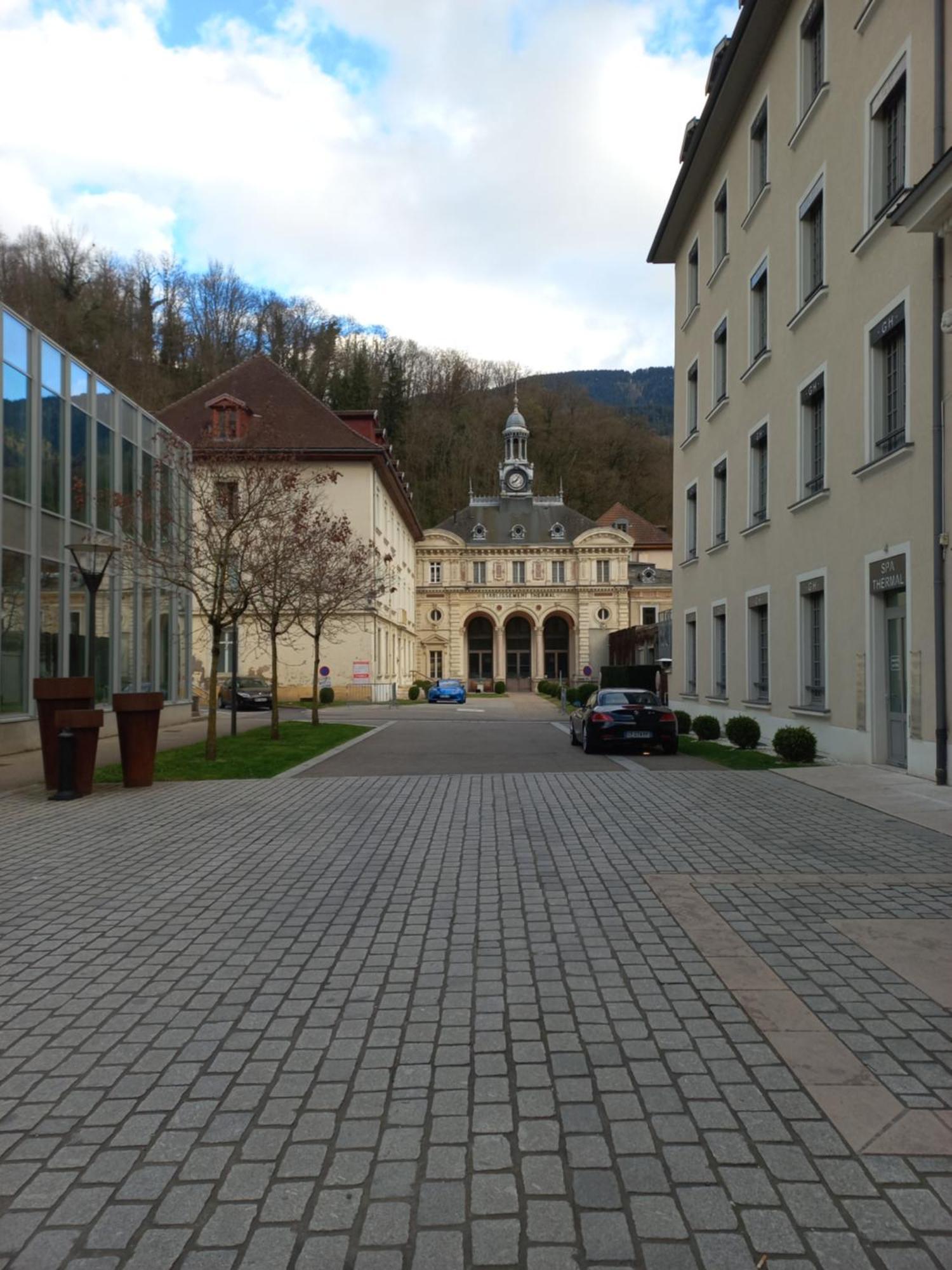 Residence Du Parc Saint-Martin-d'Uriage Exterior photo